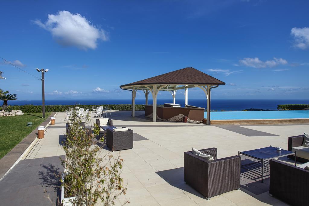 Il Parco Degli Ulivi Hotel Villafranca Tirrena Exterior foto