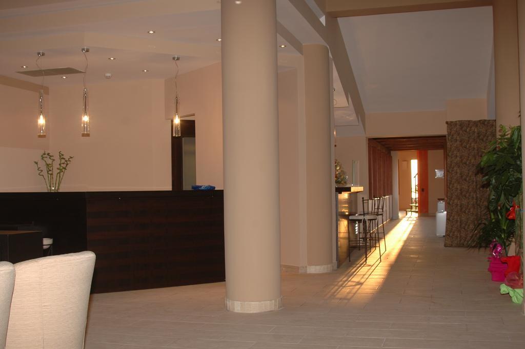 Il Parco Degli Ulivi Hotel Villafranca Tirrena Exterior foto